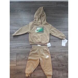 Nike Toddler boy outfit 2t